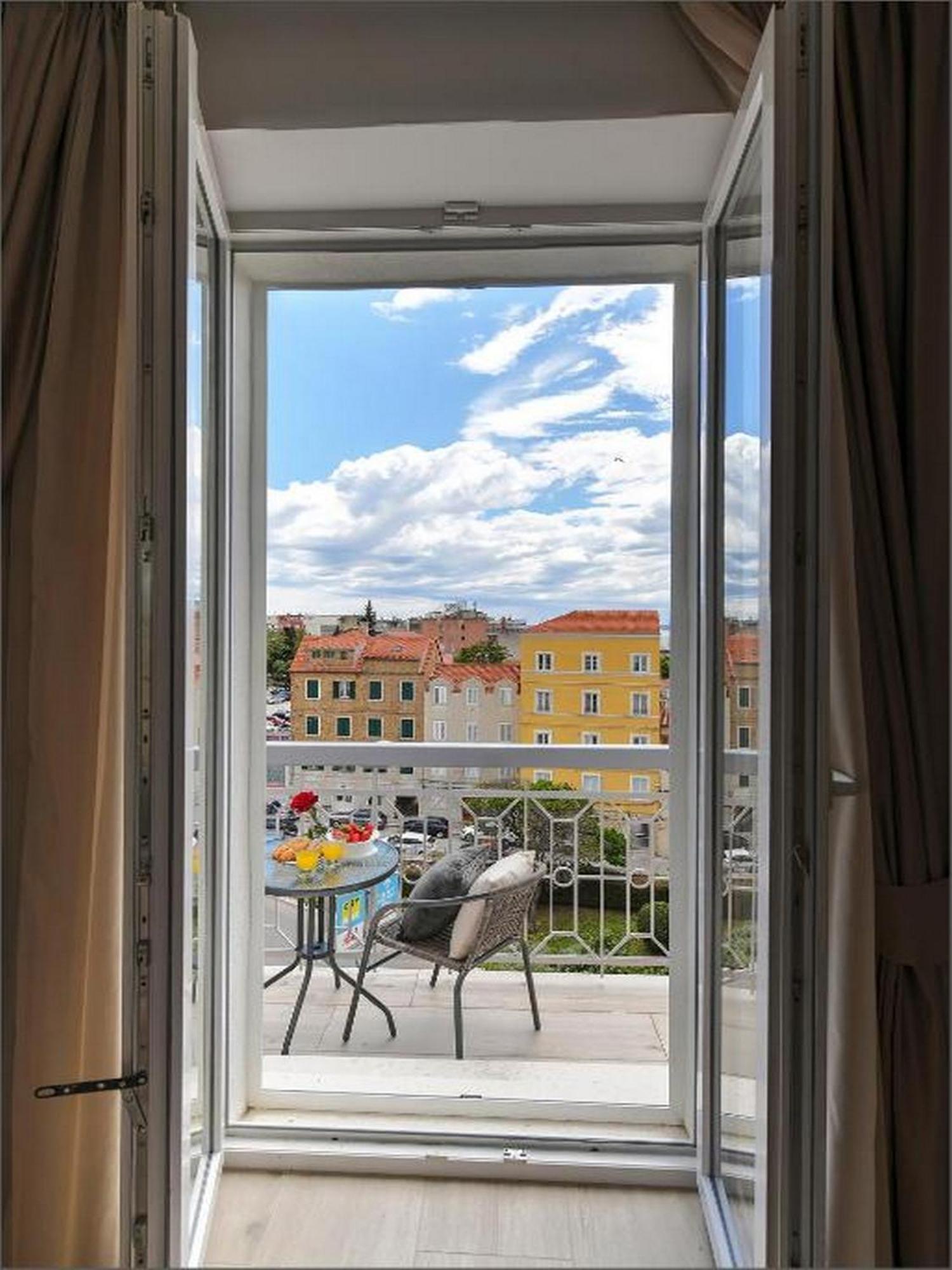 Via Porto Rooms Split Exterior photo